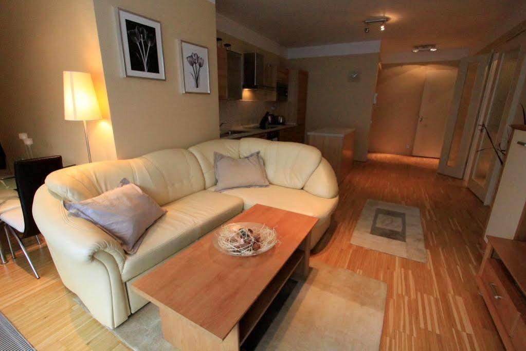 Luxury Apartment River Diamond Residence プラハ エクステリア 写真