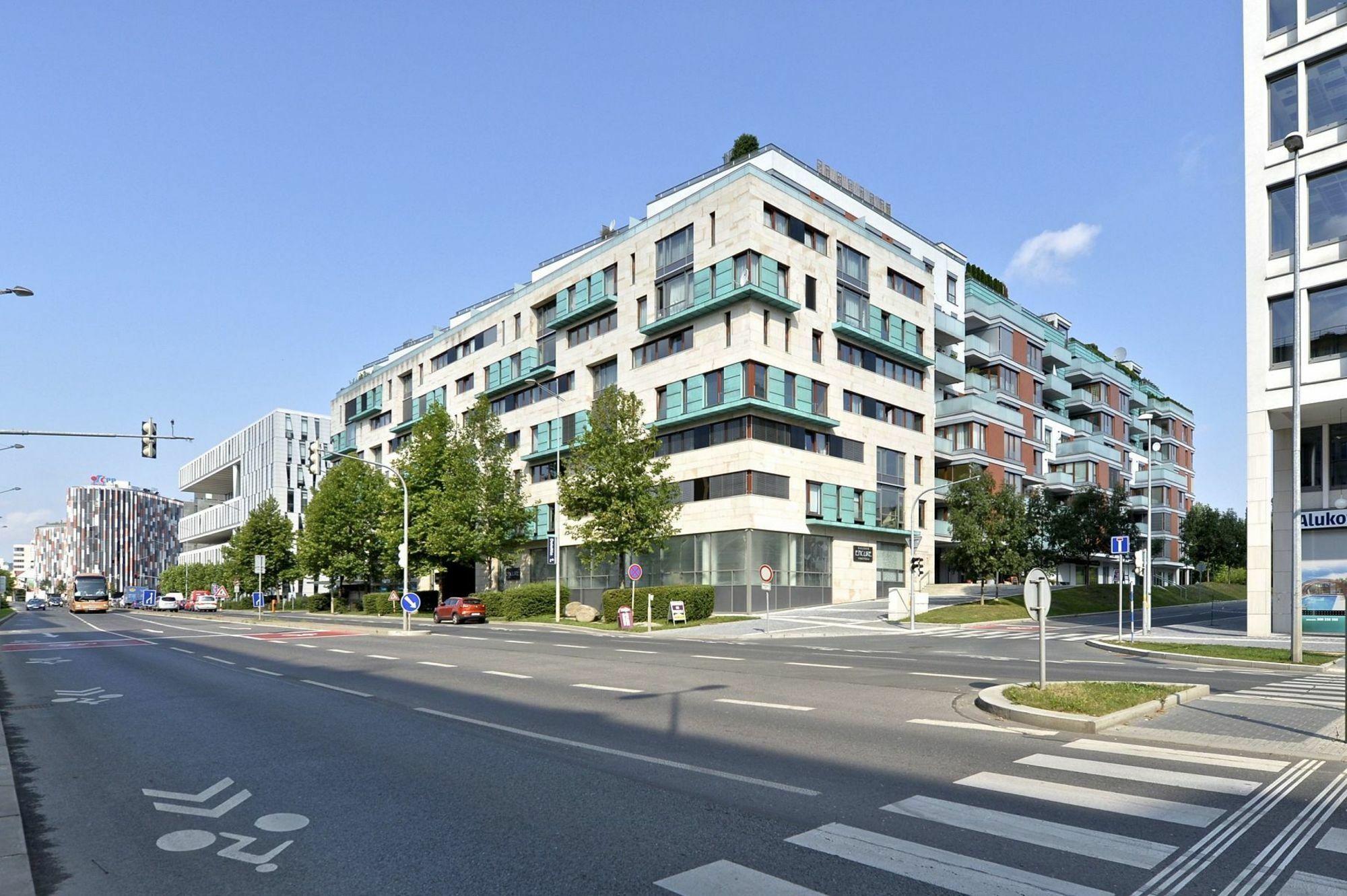 Luxury Apartment River Diamond Residence プラハ エクステリア 写真